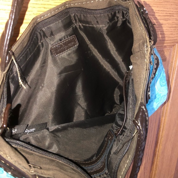 Purse - Picture 2 of 6